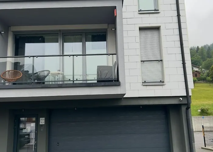 דירה Rentes 15 *